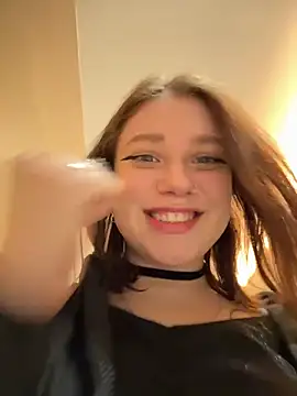 lucy-joy online show from February 7, 2026, 11:36 am