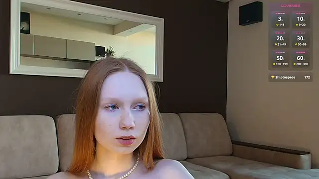 Snapshot of FoxyMira chatting on May 30, 2026, 3:42 pm FoxyMira online show from May 30, 2026, 3:42 pm