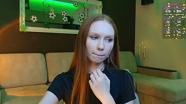 Snapshot of FoxyMira chatting on June 22, 2026, 4:48 pm FoxyMira online show from June 22, 2026, 4:48 pm