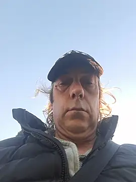 Snapshot of bi_dare chatting on April 8, 2026, 5:02 pm bi dare online show from April 8, 2026, 5:02 pm