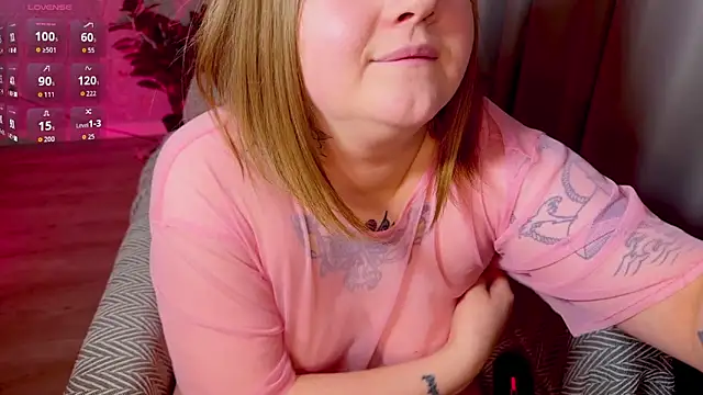 Snapshot of NaomiRey1 chatting on February 23, 2026, 5:32 pm NaomiRey1 online show from February 23, 2026, 5:32 pm