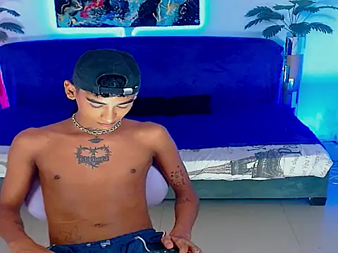 Snapshot of gabo_hotboy chatting on May 18, 2026, 7:25 am gabo hotboy online show from May 18, 2026, 7:25 am