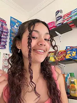 Camilla Miller01 online show from April 6, 2026, 10:22 pm