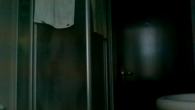 Snapshot of ynroh_87 chatting on January 9, 2026, 2:42 pm ynroh 87 online show from January 9, 2026, 2:42 pm