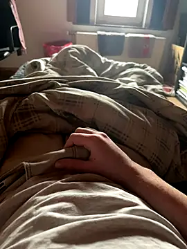 mas20043 online show from September 23, 2025, 3:37 pm