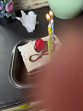 KoraSweett online show from November 29, 2025, 3:37 pm