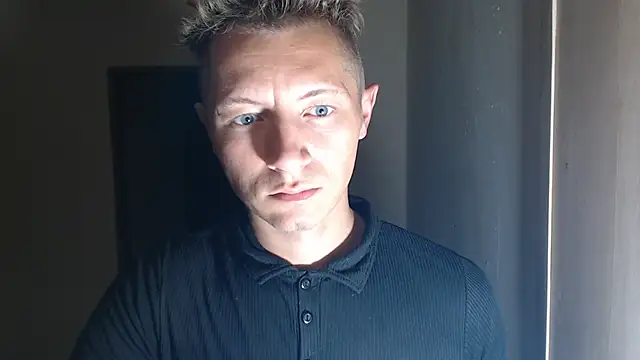 BlondZilla online show from November 10, 2025, 6:56 am