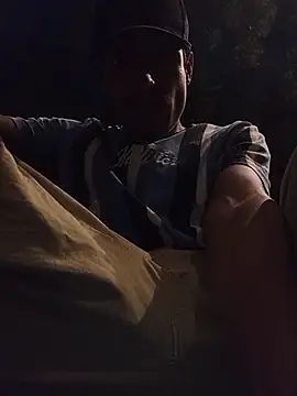 Snapshot of IsaXander743 chatting on November 16, 2025, 11:21 pm IsaXander743 online show from November 16, 2025, 11:21 pm