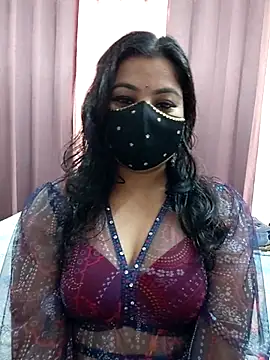 Snapshot of Aavya_007 chatting on October 14, 2025, 4:24 am Aavya 007 online show from October 14, 2025, 4:24 am