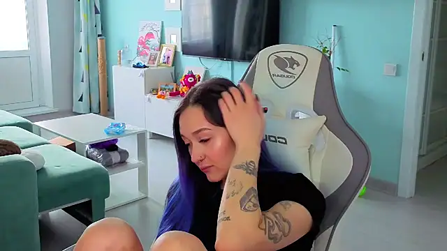 Im suka online show from March 11, 2026, 3:12 am