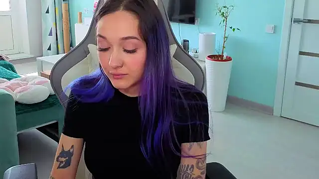 Im suka online show from April 9, 2026, 6:19 am