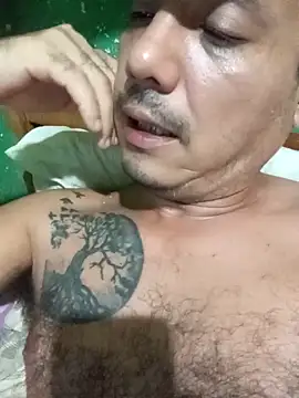 Ridick2025 online show from April 4, 2026, 5:43 pm