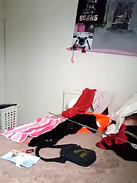 Snapshot of Wilsonn86 chatting on February 10, 2026, 8:51 am Wilsonn86 online show from February 10, 2026, 8:51 am