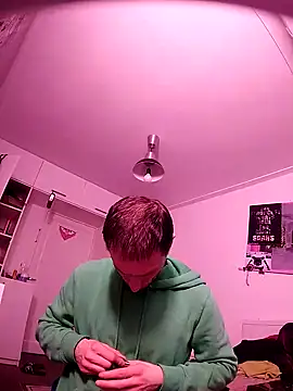 Snapshot of Wilsonn86 chatting on February 17, 2026, 7:49 am Wilsonn86 online show from February 17, 2026, 7:49 am