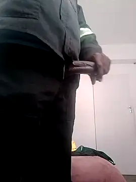 Snapshot of dickcurved38 chatting on February 16, 2026, 9:38 am dickcurved38 online show from February 16, 2026, 9:38 am