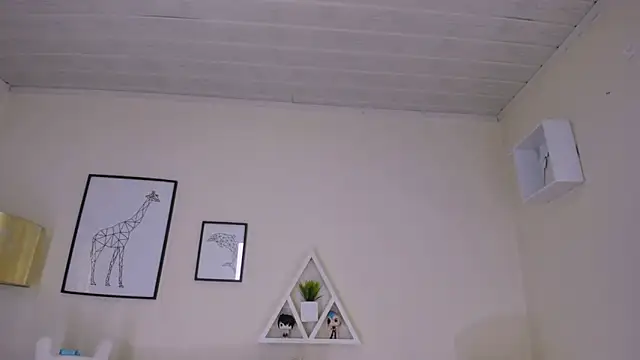 LusyKitty online show from November 27, 2025, 3:03 pm