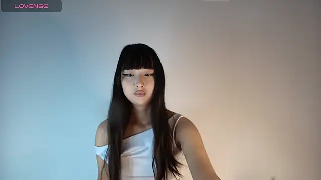 Snapshot of Ji_yen chatting on November 8, 2025, 12:22 am Ji yen online show from November 8, 2025, 12:22 am