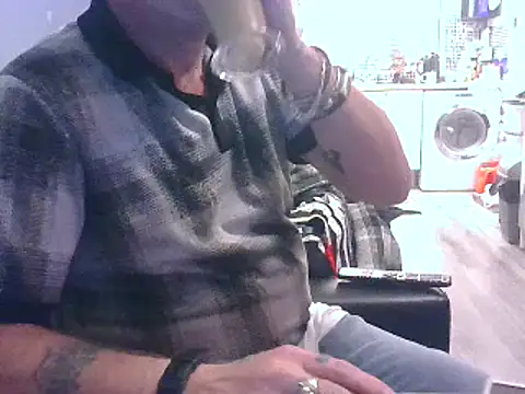 hefin18 online show from January 30, 2025, 9:58 pm