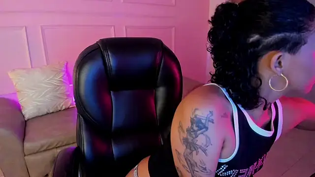 aitana kahlo online show from January 12, 2026, 7:52 pm