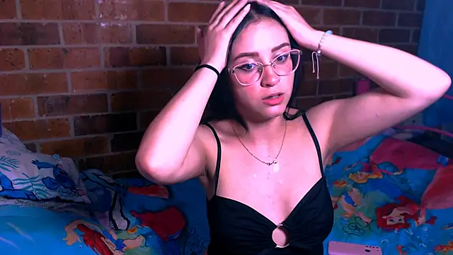 Snapshot of danaiisabella chatting on October 24, 2025, 5:37 am danaiisabella online show from October 24, 2025, 5:37 am