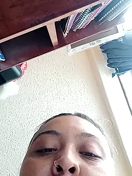 Snapshot of ALANA_150 chatting on October 22, 2025, 2:28 pm ALANA 150 online show from October 22, 2025, 2:28 pm