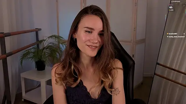 Snapshot of _Clare_Florence_ chatting on September 16, 2025, 1:34 pm  Clare Florence  online show from September 16, 2025, 1:34 pm