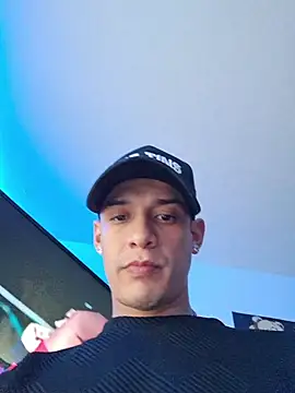 Ethanho0t online show from November 24, 2025, 1:44 pm