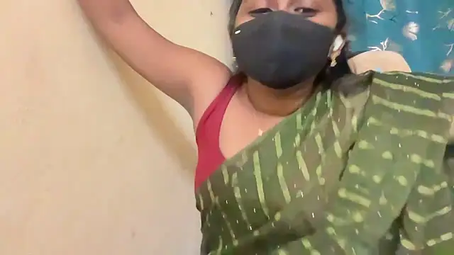 Snapshot of Pavani-Sexy chatting on April 18, 2026, 7:07 pm Pavani-Sexy online show from April 18, 2026, 7:07 pm