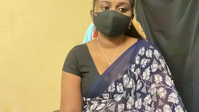 Snapshot of Pavani-Sexy chatting on April 23, 2026, 5:59 pm Pavani-Sexy online show from April 23, 2026, 5:59 pm