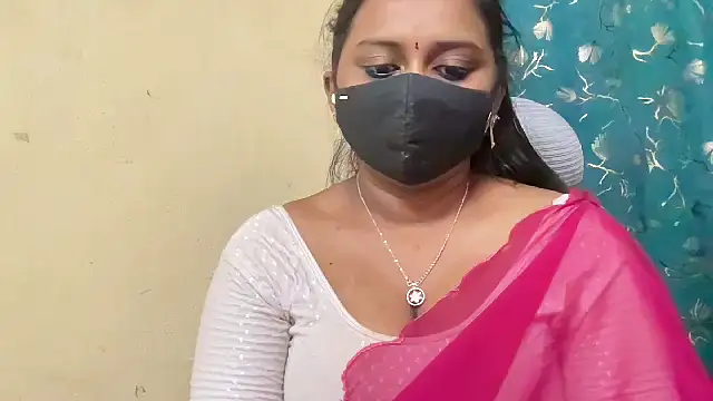 Snapshot of Pavani-Sexy chatting on April 25, 2026, 7:44 am Pavani-Sexy online show from April 25, 2026, 7:44 am