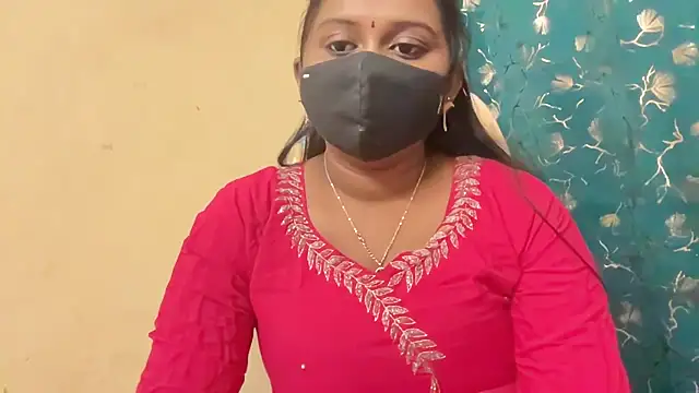 Snapshot of Pavani-Sexy chatting on April 25, 2026, 5:21 pm Pavani-Sexy online show from April 25, 2026, 5:21 pm