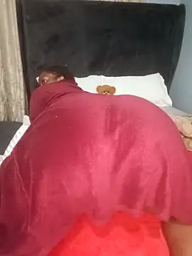 ALICIA X98 online show from April 17, 2026, 7:28 pm