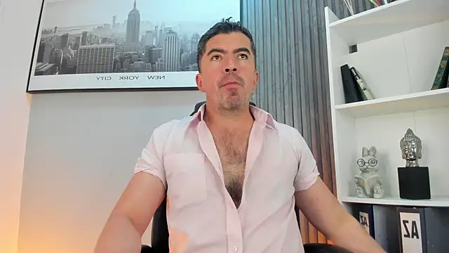 Snapshot of JuanKFit_45 chatting on July 11, 2026, 4:15 am JuanKFit 45 online show from July 11, 2026, 4:15 am