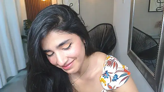 Snapshot of Lia_Mar_ chatting on April 18, 2026, 6:12 pm Lia Mar online show from April 18, 2026, 6:12 pm