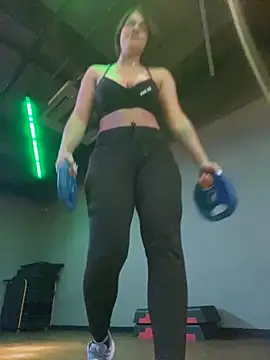 BellaLeclair online show from December 5, 2025, 2:36 pm