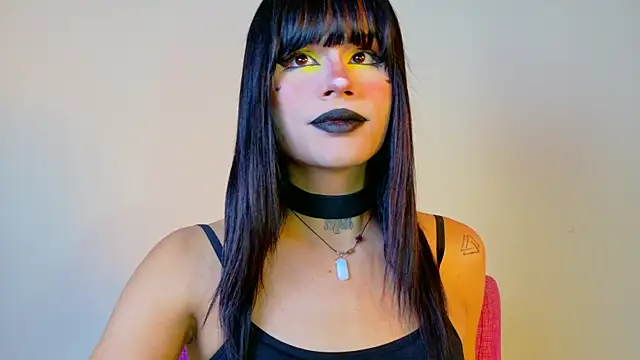 NATASHAA WINZ online show from November 14, 2025, 8:35 am