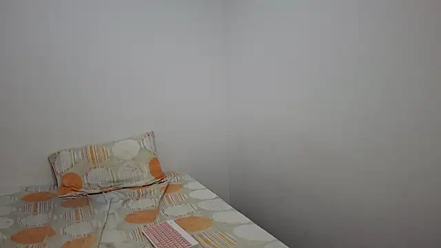 Snapshot of kayleesims_ chatting on November 28, 2025, 10:56 pm kayleesims online show from November 28, 2025, 10:56 pm