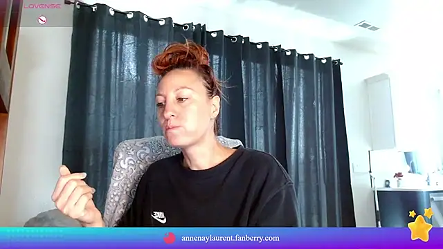 Snapshot of AnneNay chatting on June 27, 2026, 5:51 pm AnneNay online show from June 27, 2026, 5:51 pm