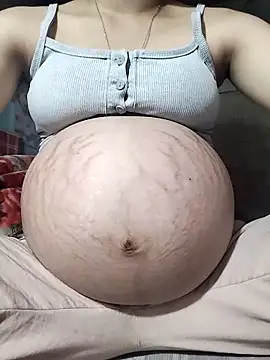 Snapshot of sugaviolet168 chatting on April 8, 2026, 12:10 am sugaviolet168 online show from April 8, 2026, 12:10 am