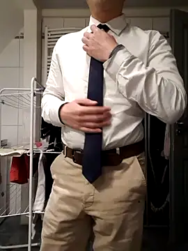 Snapshot of GentlemanMoney_ chatting on October 29, 2025, 4:42 pm GentlemanMoney  online show from October 29, 2025, 4:42 pm