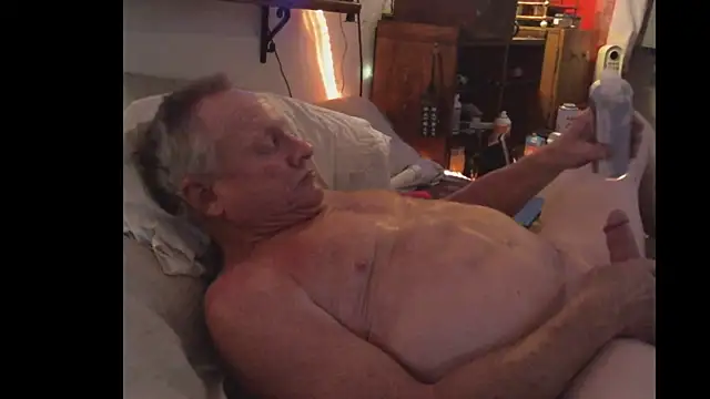 Pussyeat2please online show from November 2, 2025, 6:27 am