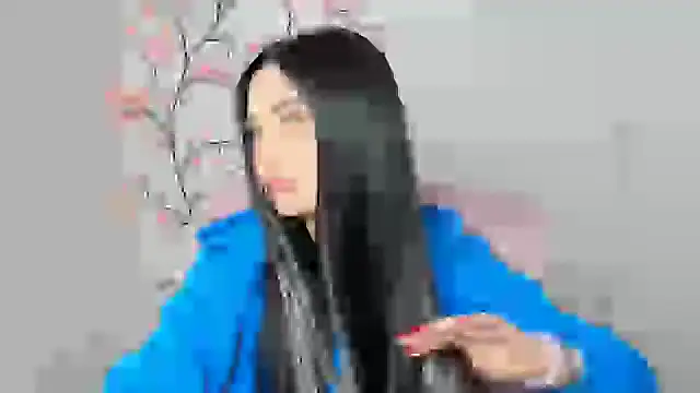 Snapshot of Lune_Moon chatting on April 20, 2026, 5:32 am Lune Moon online show from April 20, 2026, 5:32 am