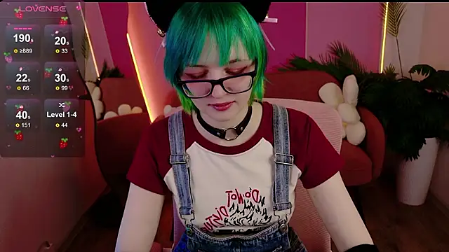 CoralineYoung online show from February 12, 2026, 7:25 am