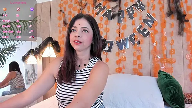 Snapshot of Anantaa_ chatting on October 27, 2025, 11:25 am Anantaa online show from October 27, 2025, 11:25 am