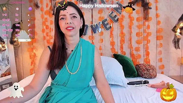 Snapshot of Anantaa_ chatting on October 29, 2025, 11:34 am Anantaa online show from October 29, 2025, 11:34 am