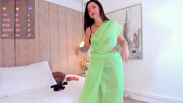 Snapshot of Anantaa_ chatting on November 6, 2025, 11:44 am Anantaa online show from November 6, 2025, 11:44 am