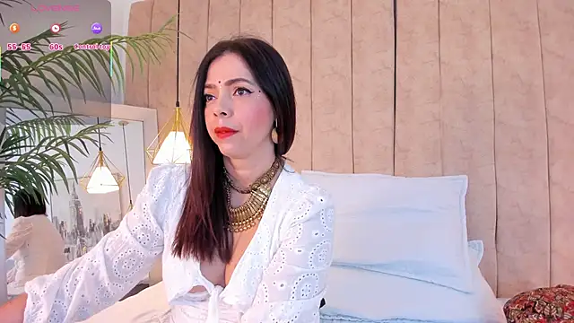 Snapshot of Anantaa_ chatting on November 18, 2025, 11:36 am Anantaa online show from November 18, 2025, 11:36 am