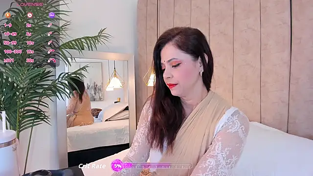 Snapshot of Anantaa_ chatting on February 21, 2026, 12:39 pm Anantaa online show from February 21, 2026, 12:39 pm