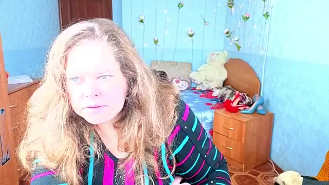 Audrey Aura online show from October 23, 2025, 5:07 am