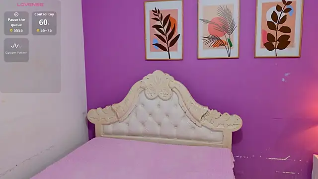 SamantaKane online show from April 14, 2026, 3:56 am